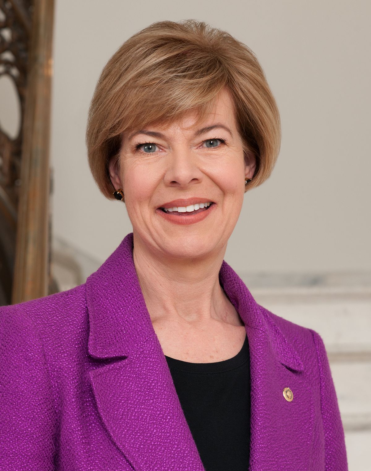 Tammy_Baldwin,_official_portrait,_113th_Congress.jpg